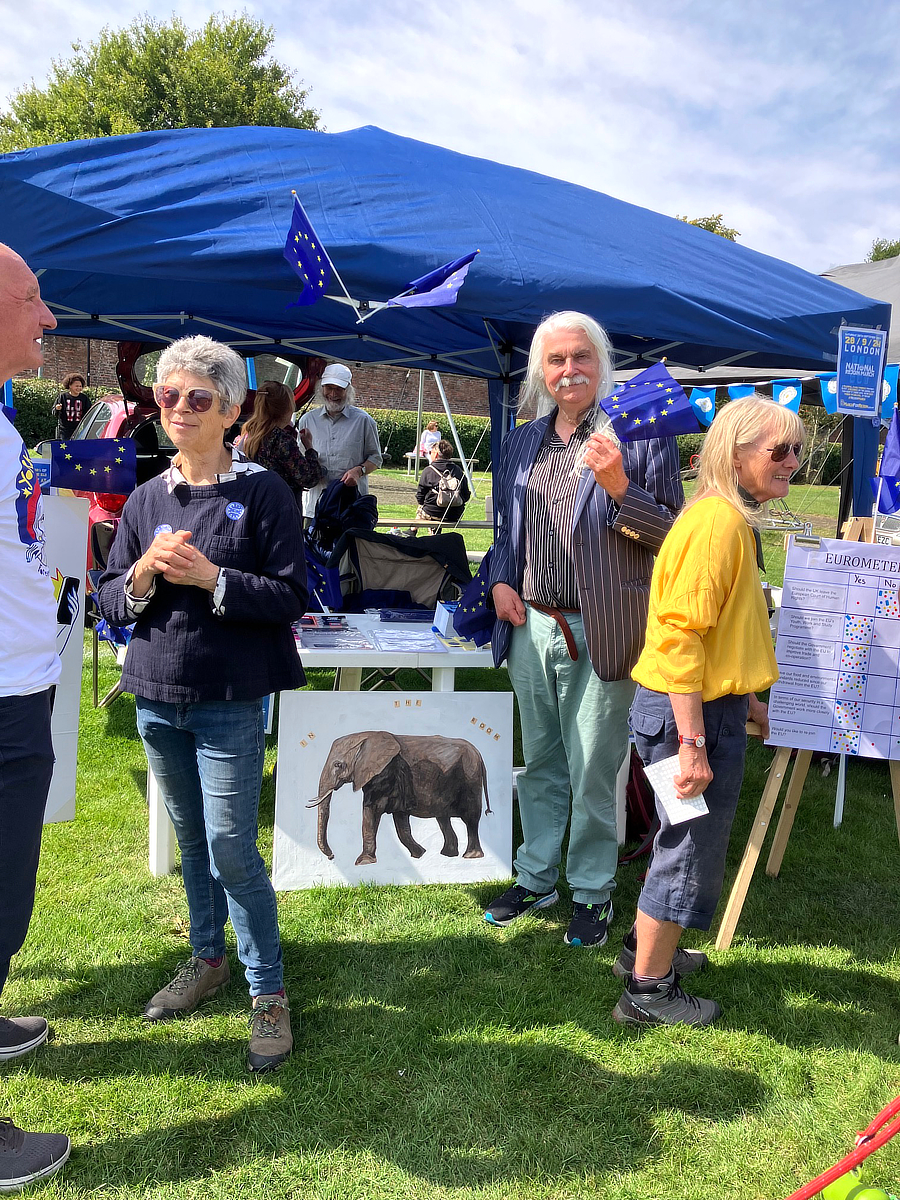 fulford show snaps of the stall